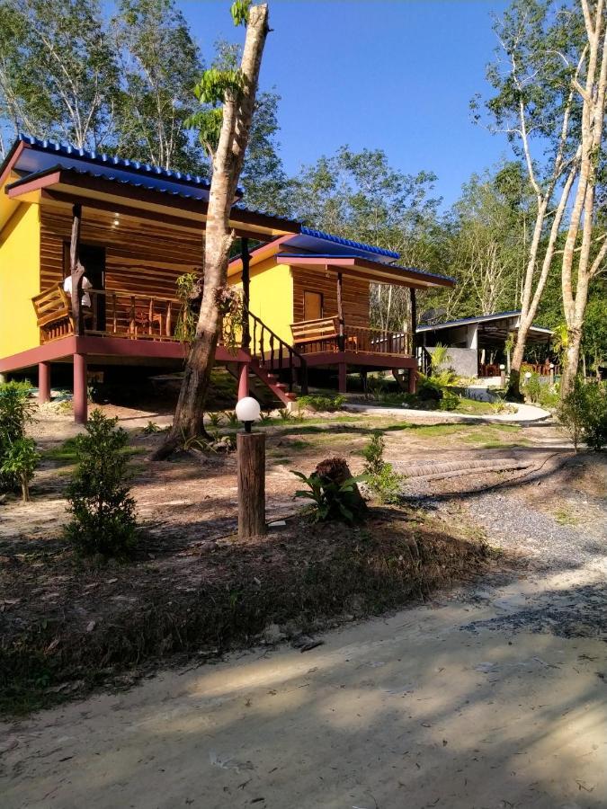 Baan Panseng Bungalow Ko Kut Esterno foto